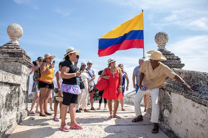 Playa Morena Beach Club Whith Lunch and Walking Tour of Fort San Fernando - Historic Fort Tour