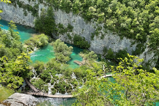 Plitvice Lakes With Ticket & Rastoke Tour From Zagreb - Exploring Plitvice Lakes National Park