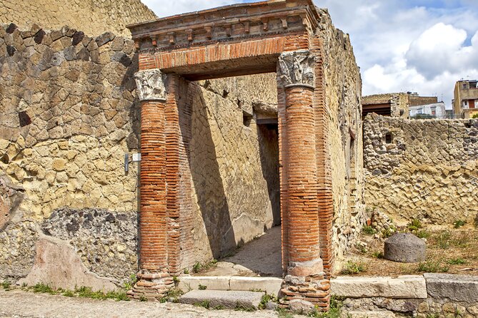 Pompeii and Herculaneum Small Group Tour With an Archaeologist - Inclusions and Exclusions