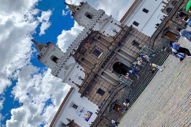 Quito City Tour Double Decker Bus - Navigating the Flexible Hop-on Hop-off Format