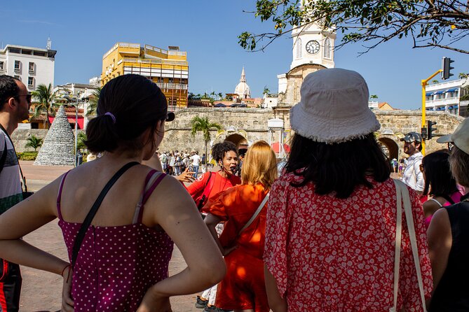 Shared Tour Cartagena City Center Walled and Gethsemane - Taking in Local Culture