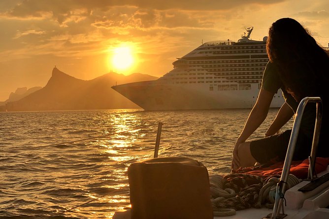 Sunset Sailing Tour in Rio De Janeiro - Complimentary Offerings