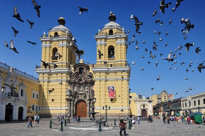 Tour in Lima With Visit to the Catacombs of San Francisco - Tour Logistics and Booking Details