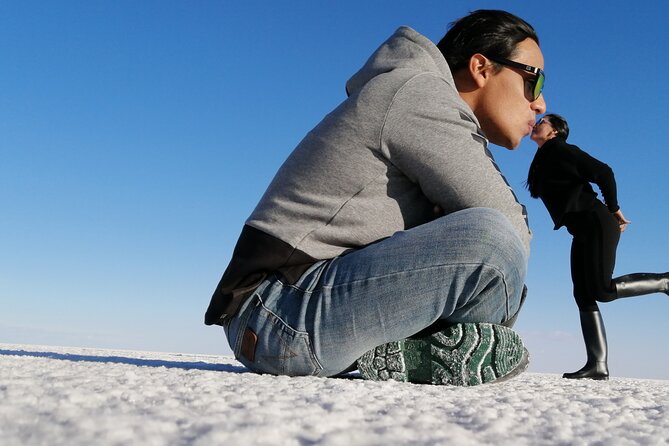 Uyuni Salt Flat 1 Day Tour +Sunset in the Salt Water Region With Mirror Effect - Witnessing the Breathtaking Sunset