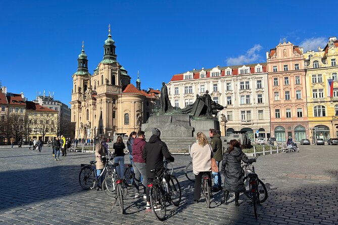 3-hour Complete Prague Bike Tour - Exploring Prague by Bike