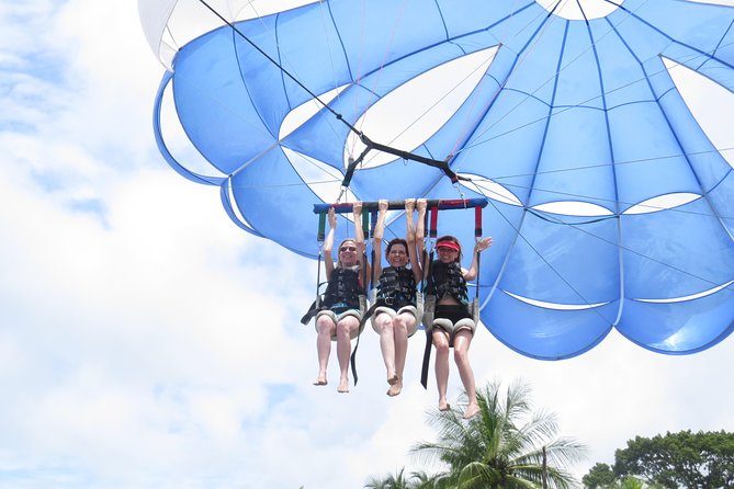 Beach Parasailing With Aguas Azules - Safety and Accessibility Considerations