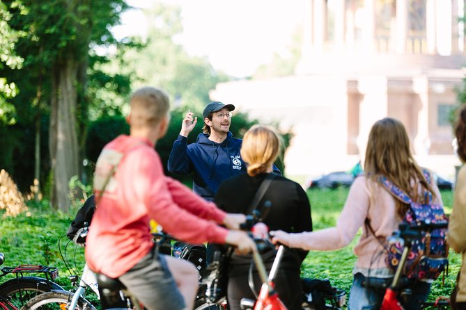 Berlin Highlights 3-Hour Bike Tour - Accessibility and Preparation