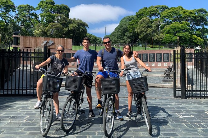 Bike Tour: Half-Day City Highlights of Buenos Aires - Traveler Experiences