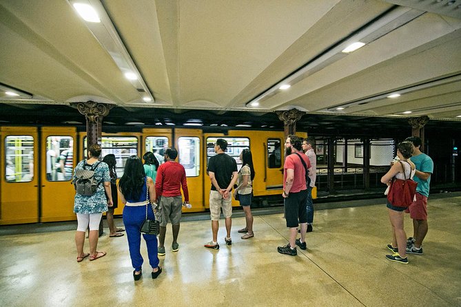 Budapest All in One Walking Tour With Strudel Stop - Discovering St. Stephens Basilica and Enjoying Strudel