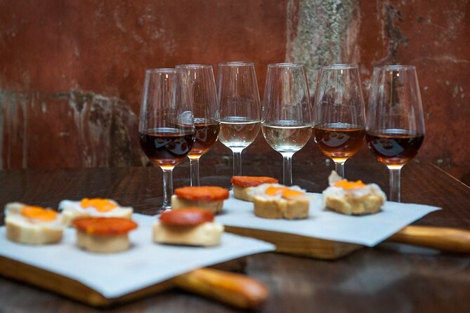 Devour Seville Tapas, Wine & History Small Group Tour - Exceptional Tour Guides and Engaging Experiences