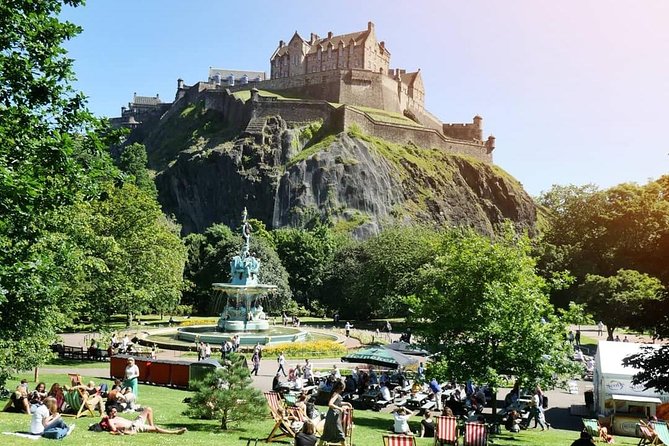 Edinburgh Castle Guided Walking Tour in English - Booking Information