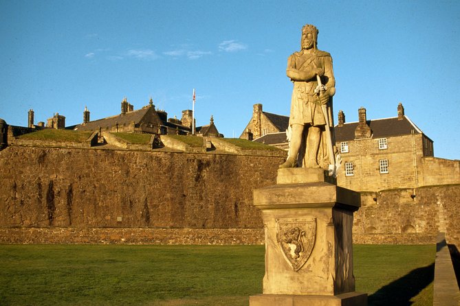 Edinburgh: Loch Lomond, Stirling Castle and the Kelpies Day Tour - Exploring Loch Lomond