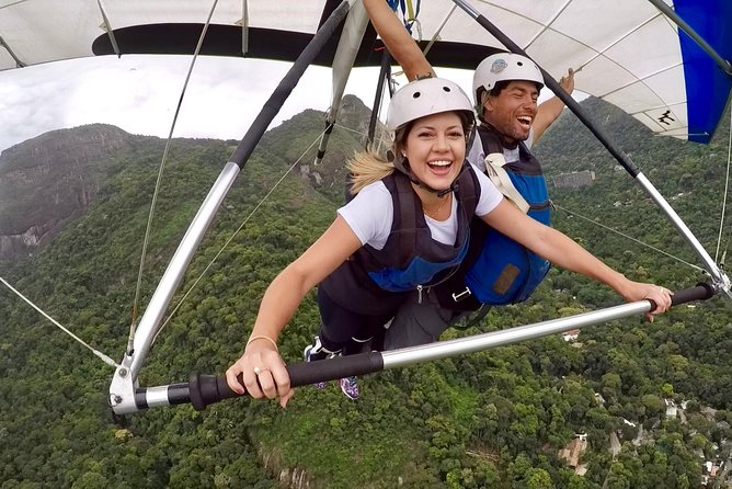 Experience Hang Gliding or Paragliding in Rio - Minimum Age and Physical Fitness Requirements