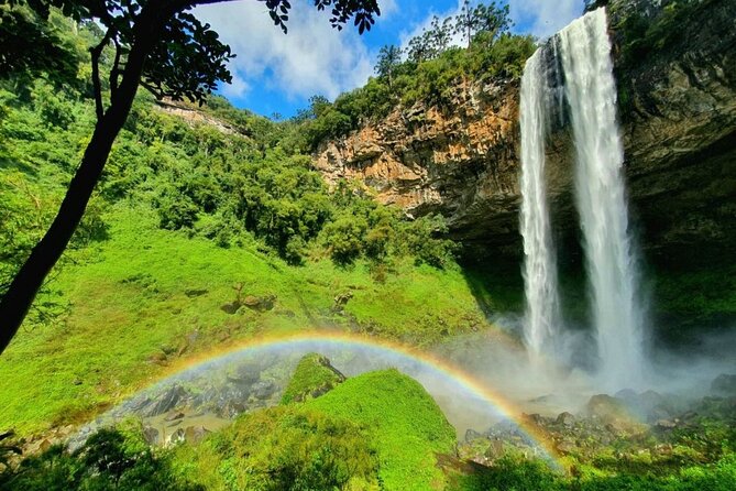 Foot of the Cascata - Kate and Volta 12h50 - By Brocker Tourism - Booking Information