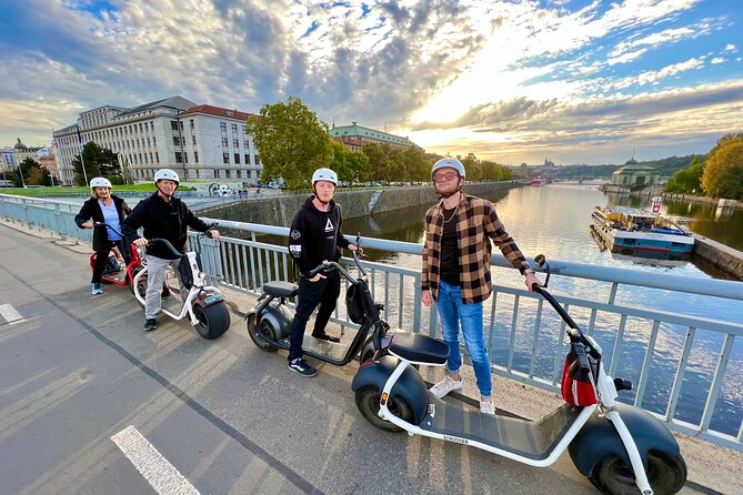 Grand City Tour on Scrooser in Prague - Praise for the Tour Guides