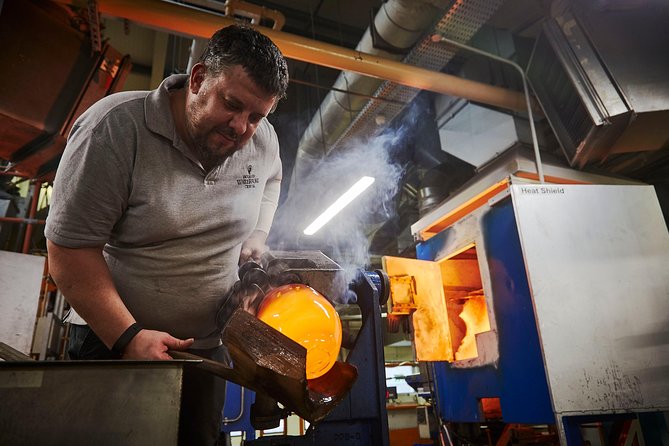 House of Waterford Crystal Guided Factory Tour - Cutting, Sculpting, and Engraving