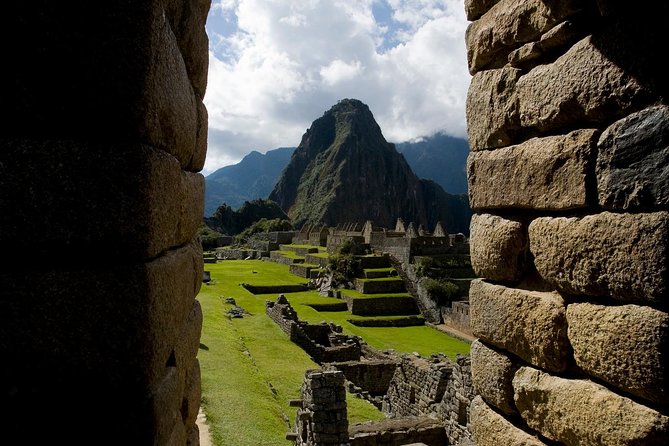 Machu Picchu Private Guided Tour From Aguas Calientes - Booking and Confirmation Process