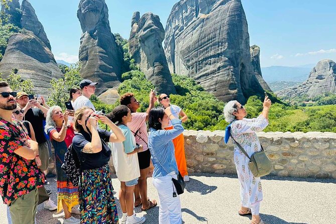 Meteora Panoramic Morning Small Group Tour With Local Guide - Exploring the UNESCO Monasteries