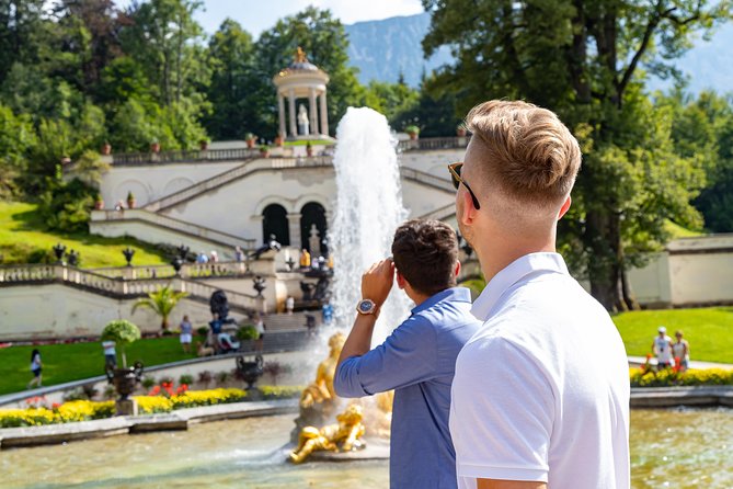 Neuschwanstein Castle and Linderhof VIP All-Inc Tour From Munich - Discovering Oberammergau Village