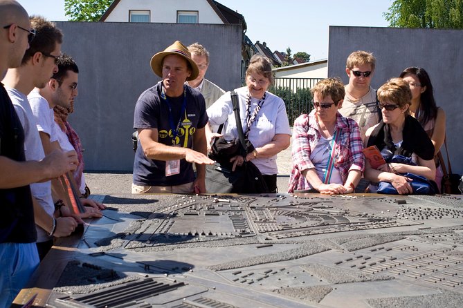 Sachsenhausen Concentration Camp Memorial Tour From Berlin - Guide Expertise and Visitor Experiences