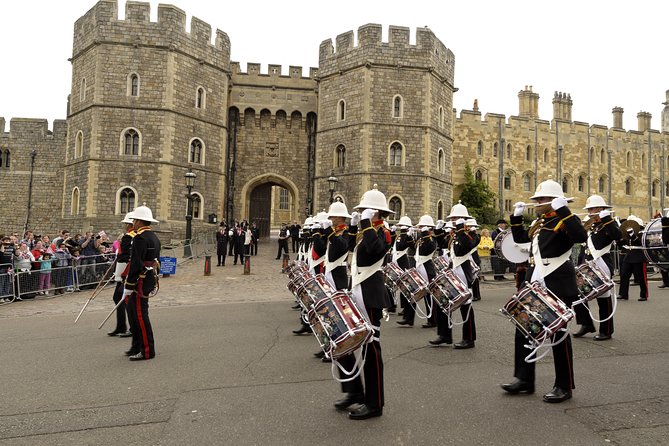 Stonehenge, Windsor Castle and Bath Full Day Guided Tour - Transportation and Amenities