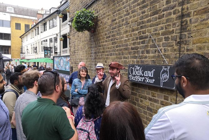 The Cloak and Dagger Tour in London - Londons Grisly Past