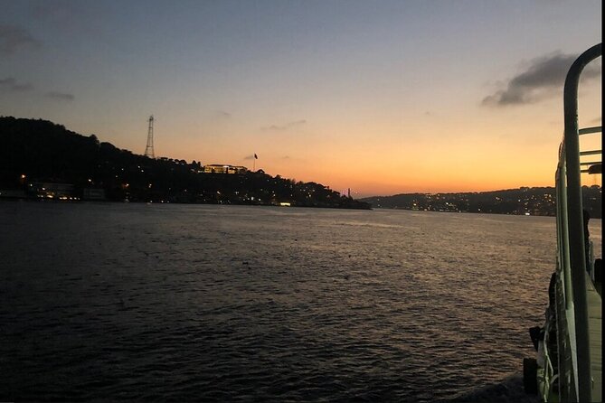 3 Hours Bosphorus Boat Cruise With Stop in Asia Side - Scenic Views Along the Bosphorus