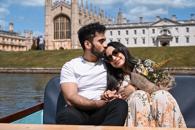 Cambridge - Shared Punting Tour - Discovering the Rich History of Cambridge