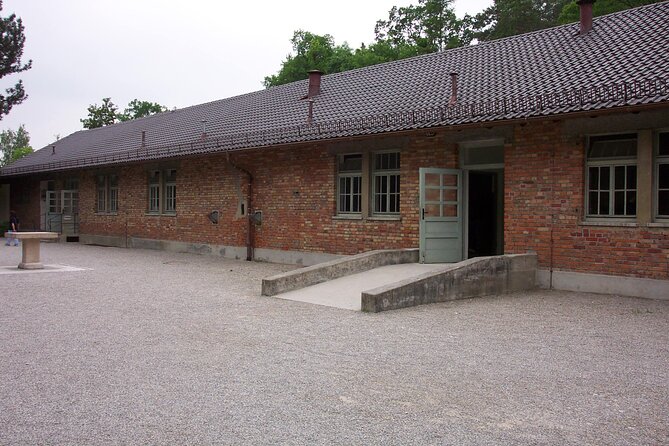 Dachau Concentration Camp Memorial Tour With Train From Munich - Visitor Experiences and Feedback