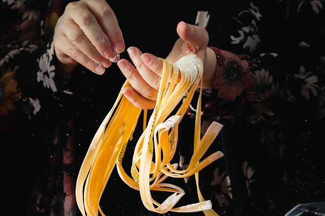 Florence: Pasta Cooking Class With Unlimited Wine - Participant Feedback and Ratings