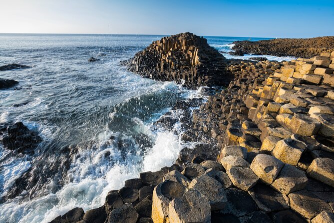 Giants Causeway With the Titanic Exhibition and the Best of Northern Ireland - Exploring the Antrim Coast