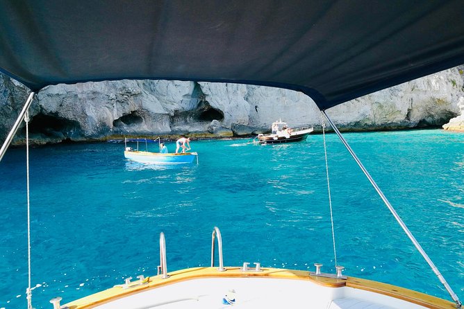 Private Island of Capri by Boat - Discovering the Faraglioni Rocks