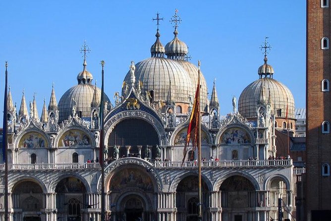 Venices Best: Basilica, Doges Palace, Gondola & History Gallery - Discovering the Doges Palace