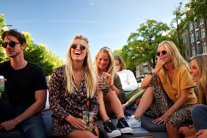 Amsterdam: Luxury Canal Cruise With Unlimited Drinks Option - Dealing With Logistics and Accessibility