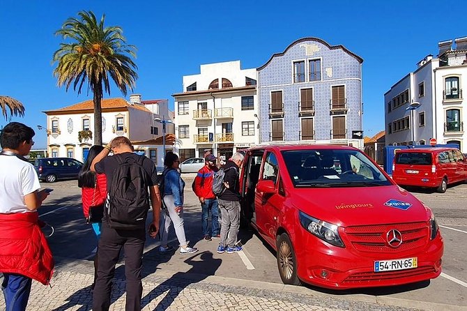 Aveiro and Costa Nova Half Day Tour From Porto With Boat Ride - Discovering the Charm of Costa Nova