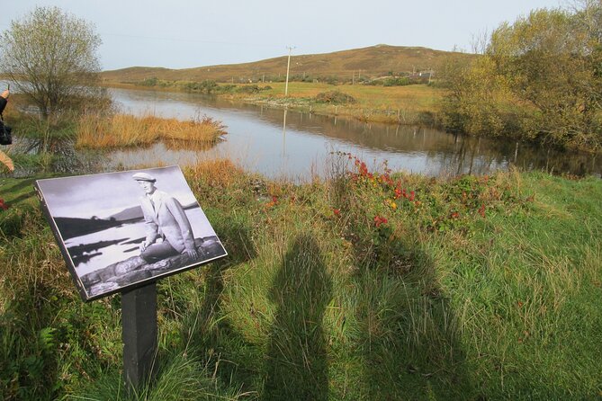 Connemara Day Trip Including Leenane Village and Kylemore Abbey From Galway - Experiencing the Irish-Speaking Village of Spiddal