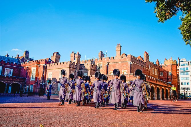 Londons Palaces & Parliament Tour (See Over 20+ London Top Sights) - Experience the Changing of the Guard