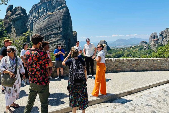 Meteora Panoramic Morning Small Group Tour With Local Guide - A Personalized Small Group Experience