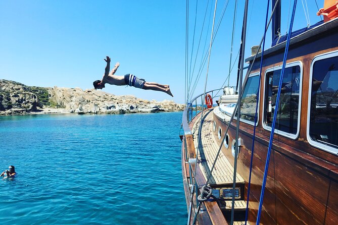 Mykonos:Sail Cruise to Delos&Rhenia Islands With Bbq&Drinks - Meeting Point and Pickup Information