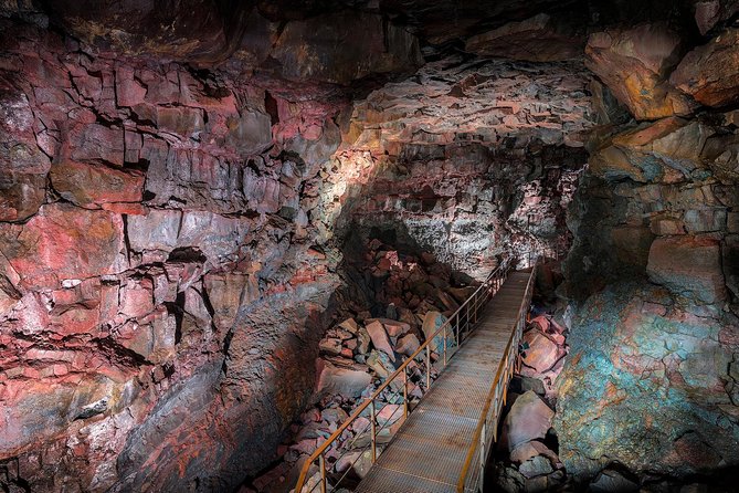 The Lava Tunnel Tour - Raufarhólshellir - Exploring the Lava Tunnel