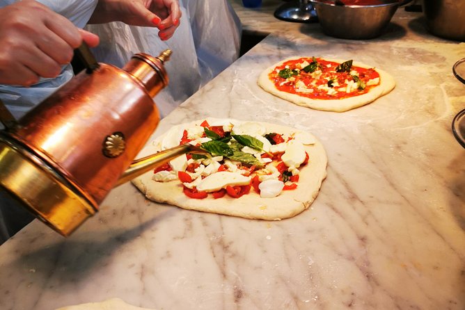 Authentic Pizza Making Class in Naples With Appetizers and Drink - Why This Class Is a Must-Do for Pizza Lovers