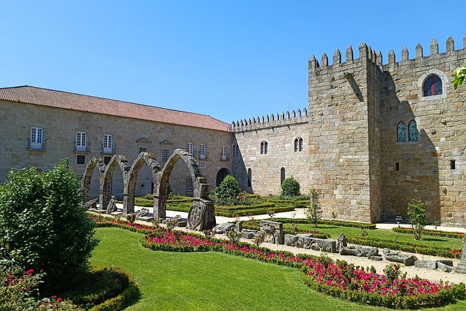 Best of Braga and Guimaraes Day Trip From Porto - Cancellation Policy and Languages