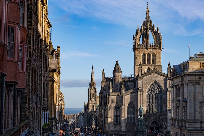 Edinburgh Castle: Guided Walking Tour With Entry Ticket - Recommendations for Visiting