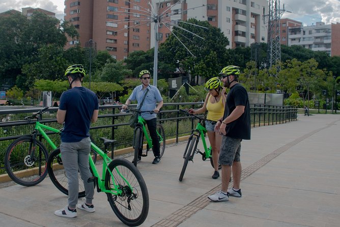 Half Day Bike Tour in Medellin - Local Food, Coffee and Beer - Enjoying Local Food, Coffee, and Beer