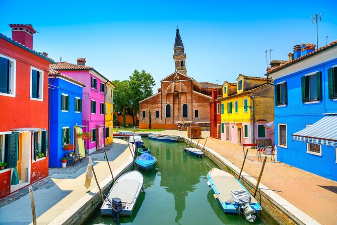 Murano & Burano Islands Guided Small-Group Tour by Private Boat - Lacemaking on Burano Island