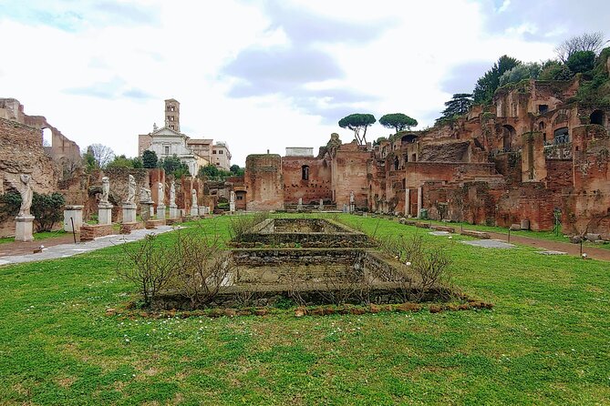 Rome: Colosseum Guided Tour With Roman Forum and Palatine Hill - Self-Exploration Opportunities