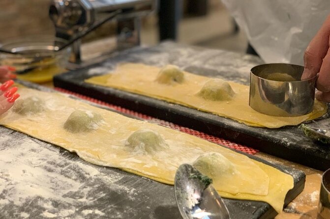 Cooking Class in Florence Pasta & Tiramisu Making Unlimited Wine - Key Points