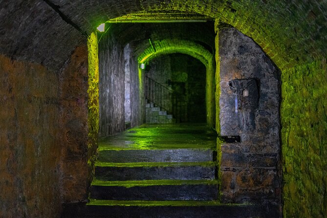 Haunted Vaults and Graveyard Walking Tour in Edinburgh - Tour Overview