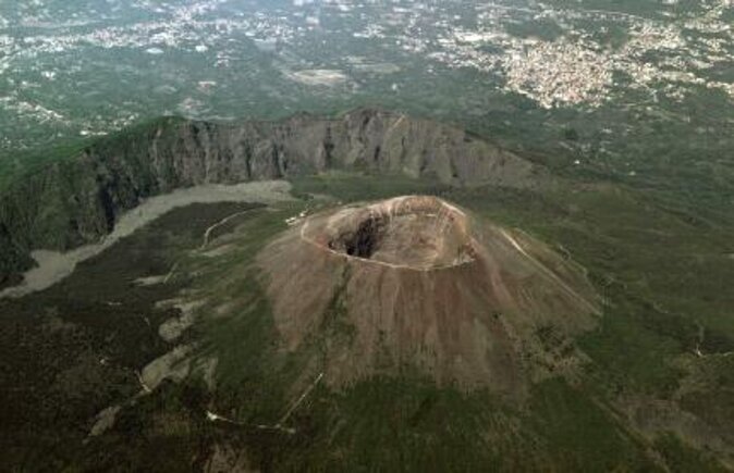 Skip-The-Line Pompeii & Mt. Vesuvius Day Trip From Sorrento - Key Points