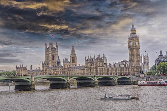 Westminster Guided Walking Tour With Abbey Entry - Key Points